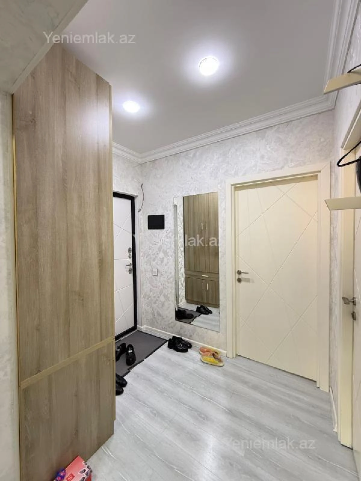 Satılır 3 otaqlı köhnə tikili 72 m²