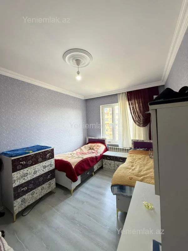 Satılır 3 otaqlı köhnə tikili 72 m²