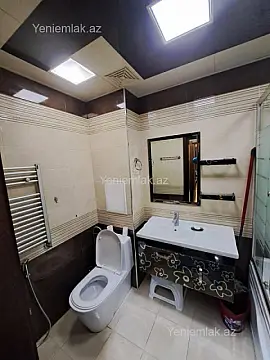 Satılır 2 otaqlı köhnə tikili 60 m²