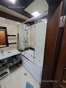 Satılır 2 otaqlı köhnə tikili 60 m²