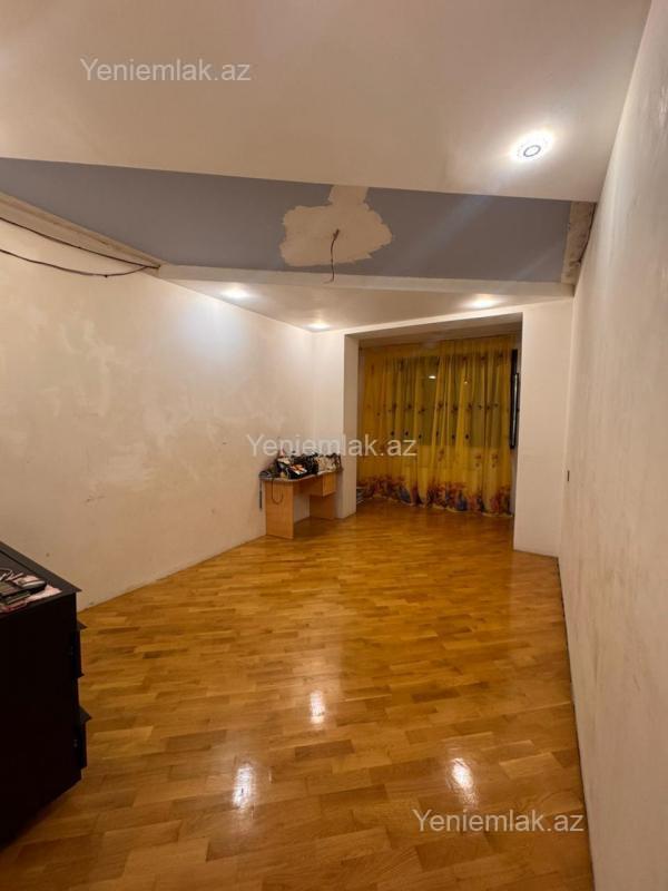 Satılır 5 otaqlı köhnə tikili 120 m² — Sumqayıt, 9-cu mikrorayon 5 otaq 120.00 m²