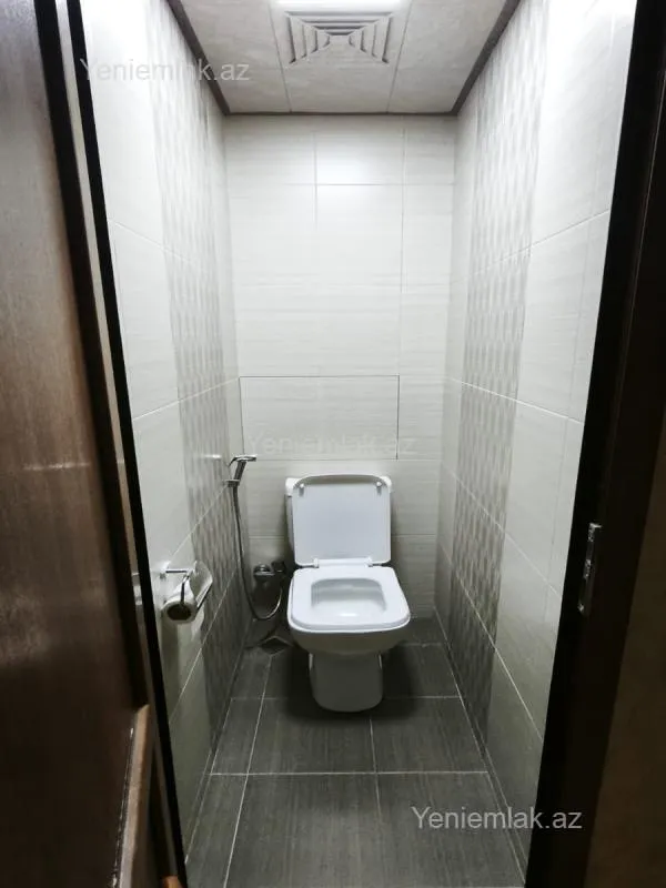 Satılır 3 otaqlı köhnə tikili 75 m²