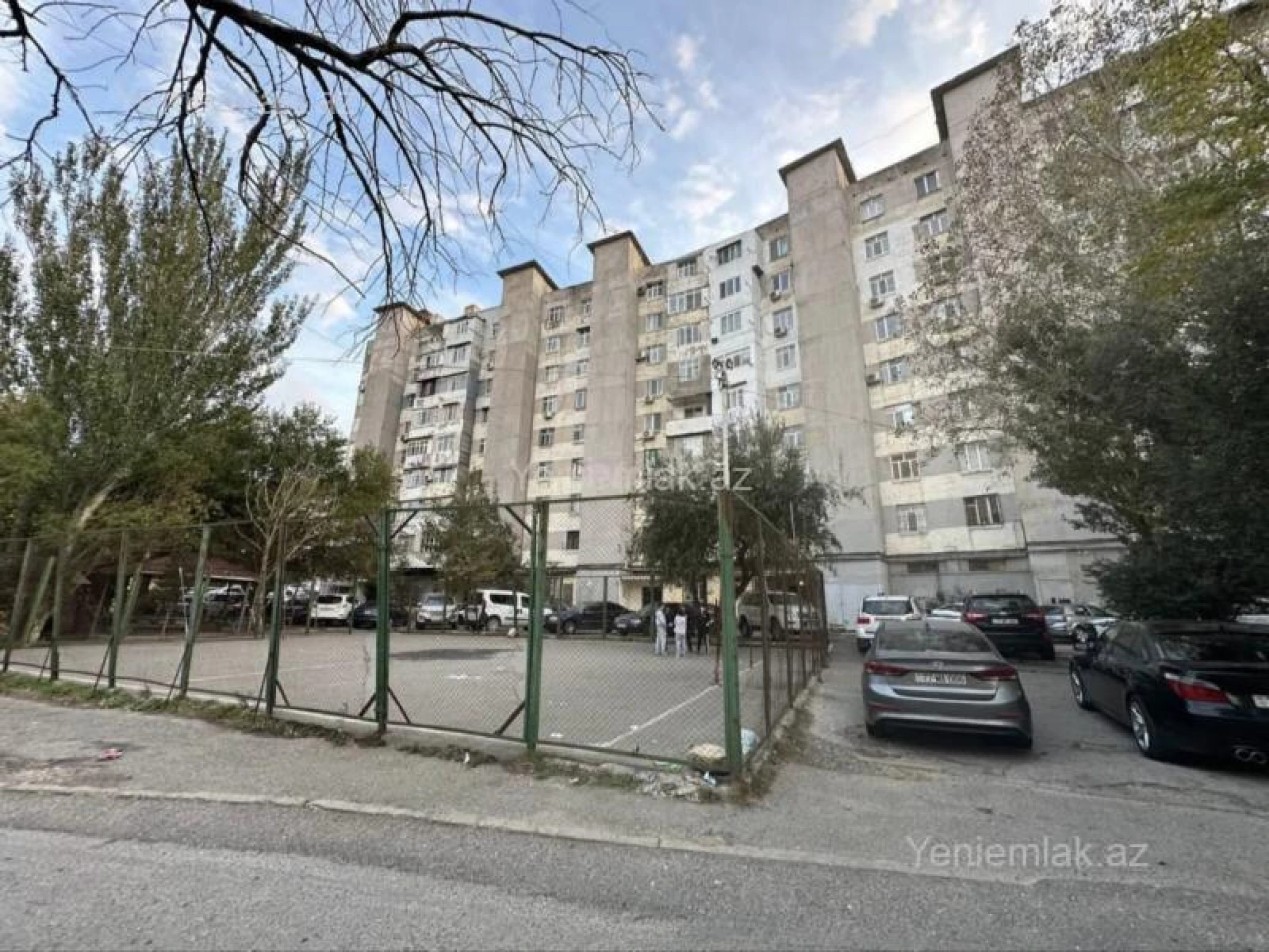 Satılır 3 otaqlı köhnə tikili 75 m²