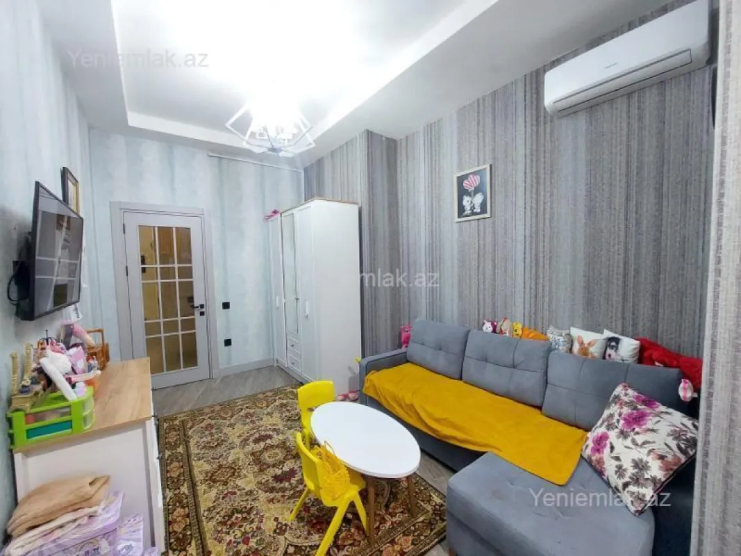 Satılır 3 otaqlı yeni tikili 105 m²