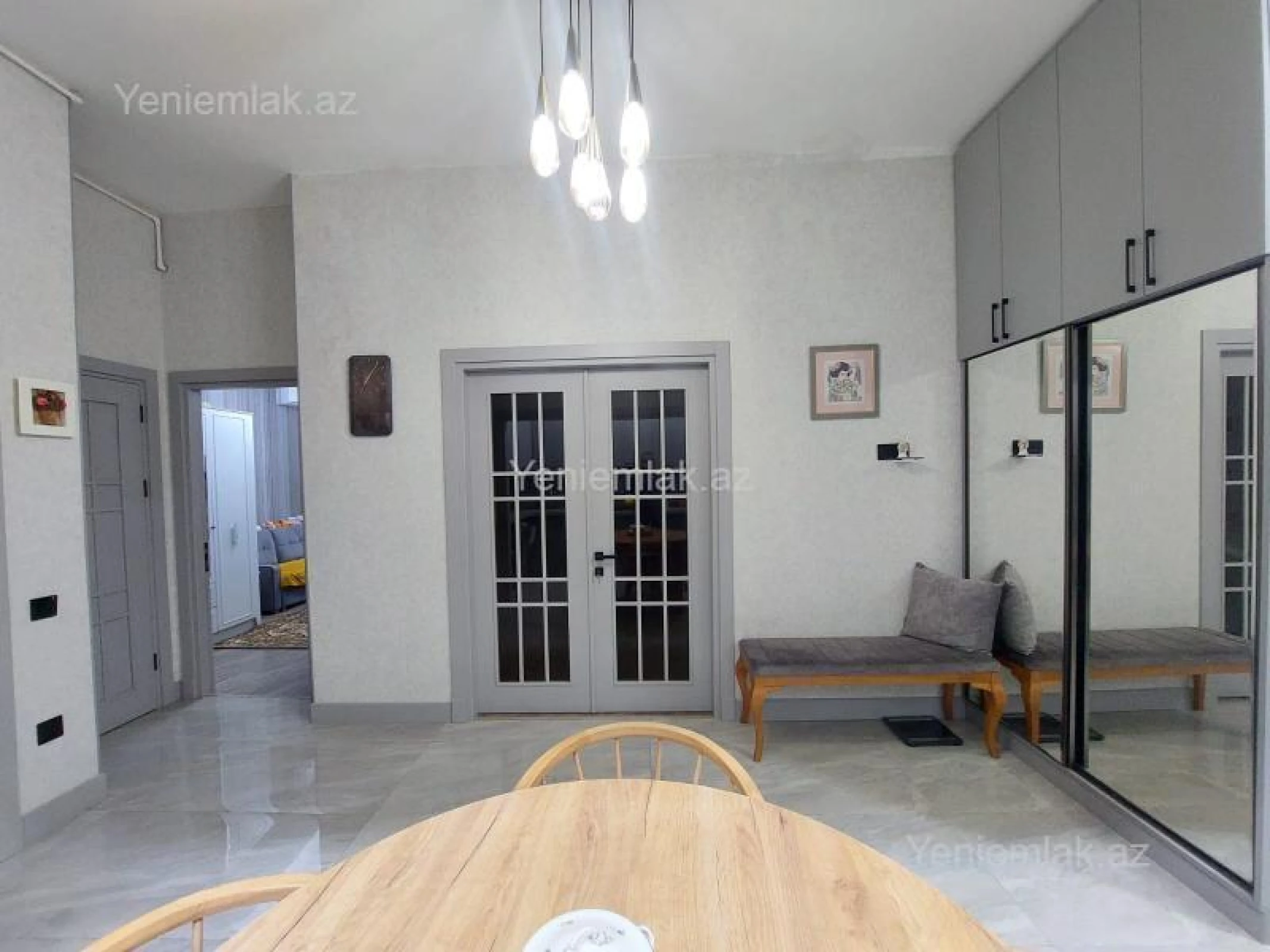 Satılır 3 otaqlı yeni tikili 105 m²