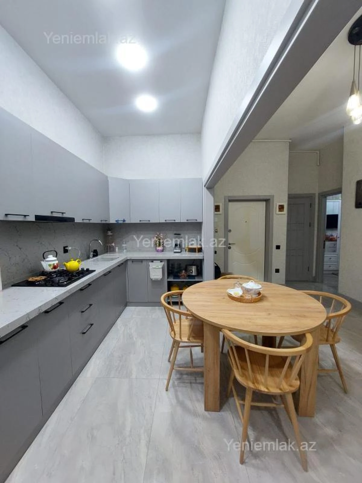 Satılır 3 otaqlı yeni tikili 105 m²