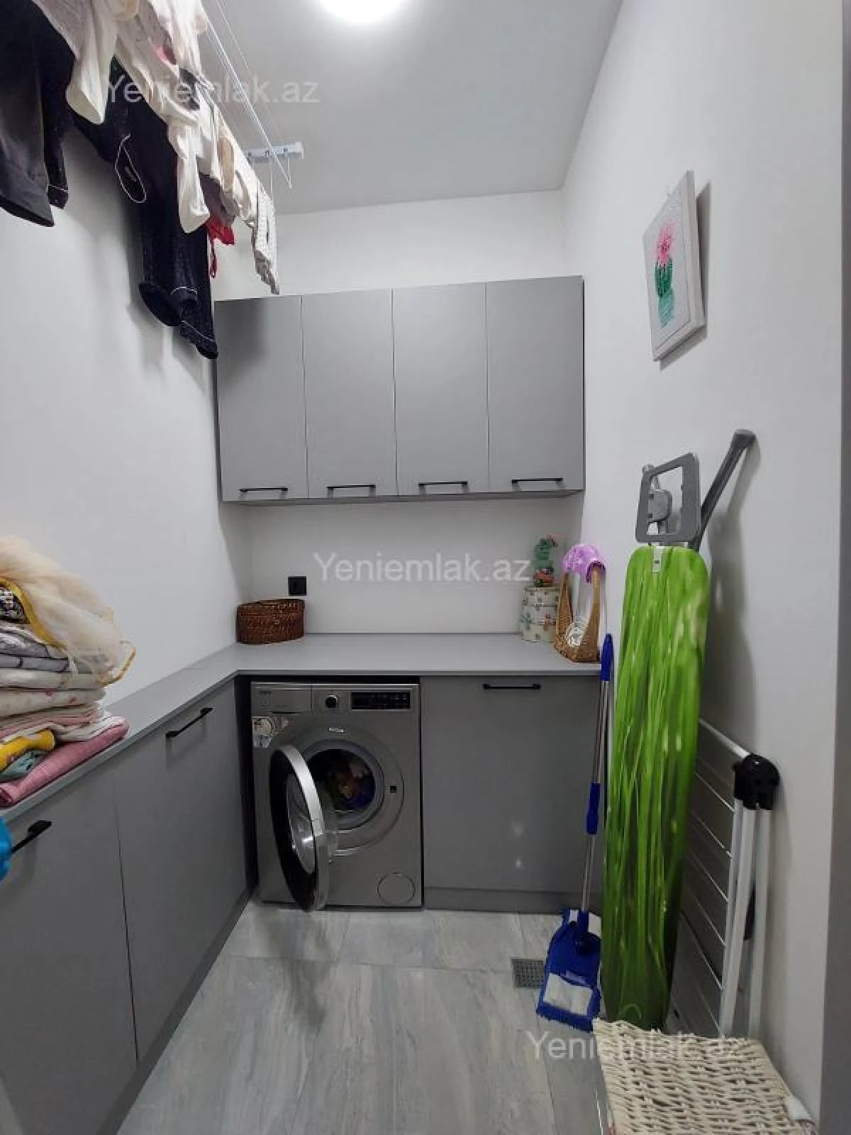 Satılır 3 otaqlı yeni tikili 105 m²