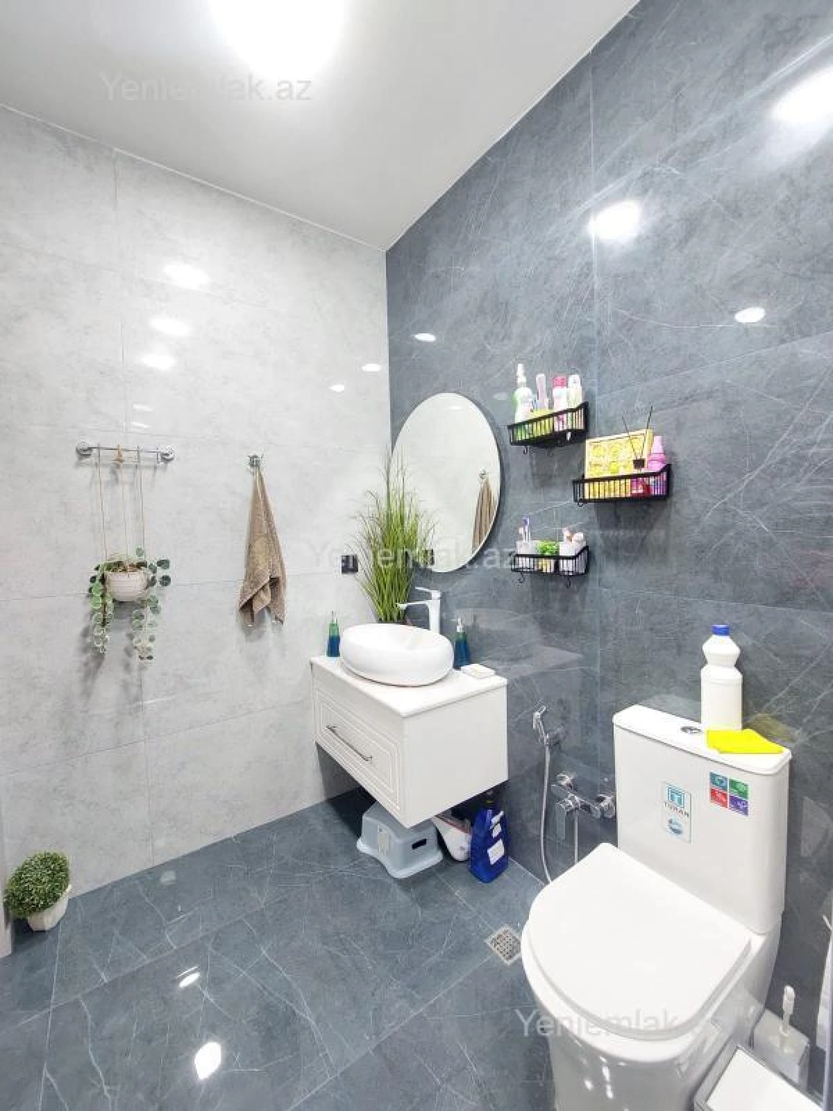 Satılır 3 otaqlı yeni tikili 105 m²