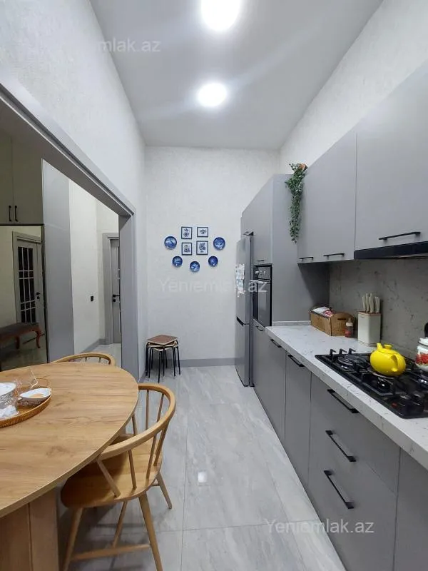 Satılır 3 otaqlı yeni tikili 105 m²