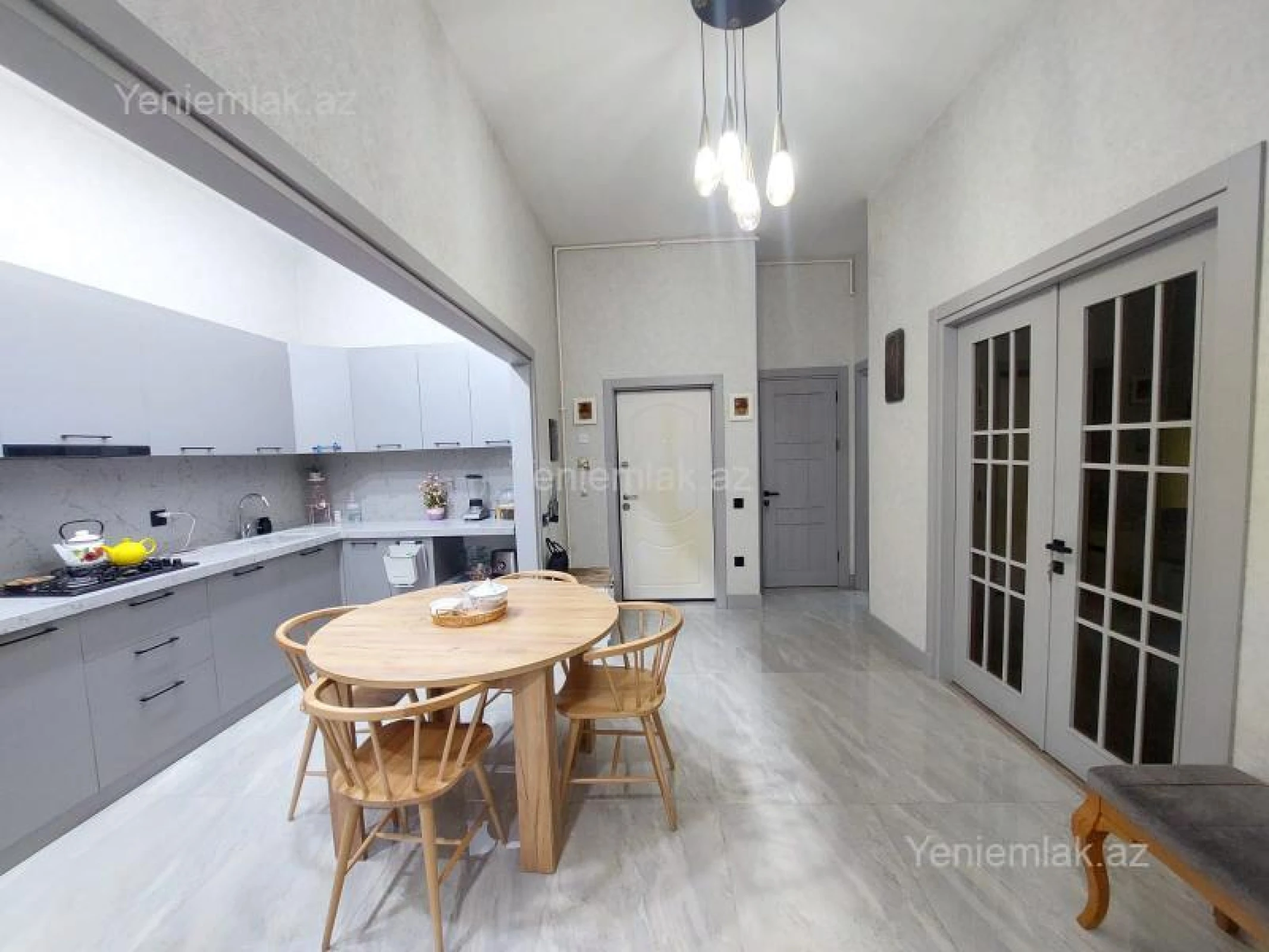 Satılır 3 otaqlı yeni tikili 105 m²