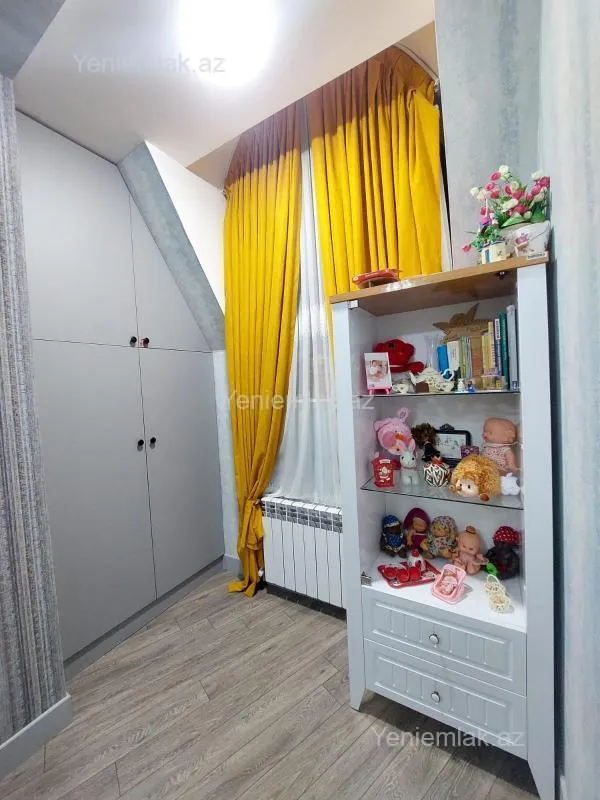 Satılır 3 otaqlı yeni tikili 105 m²