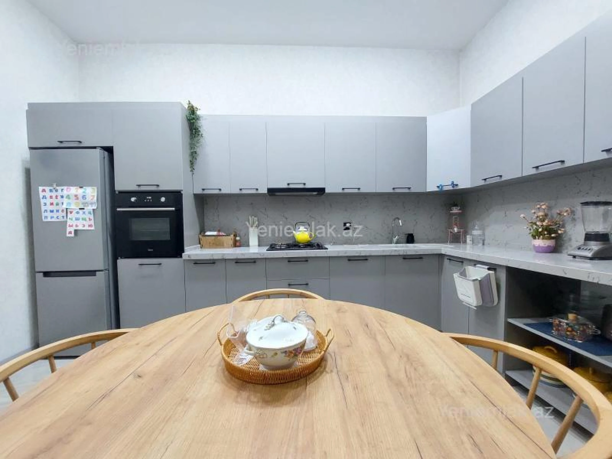 Satılır 3 otaqlı yeni tikili 105 m²