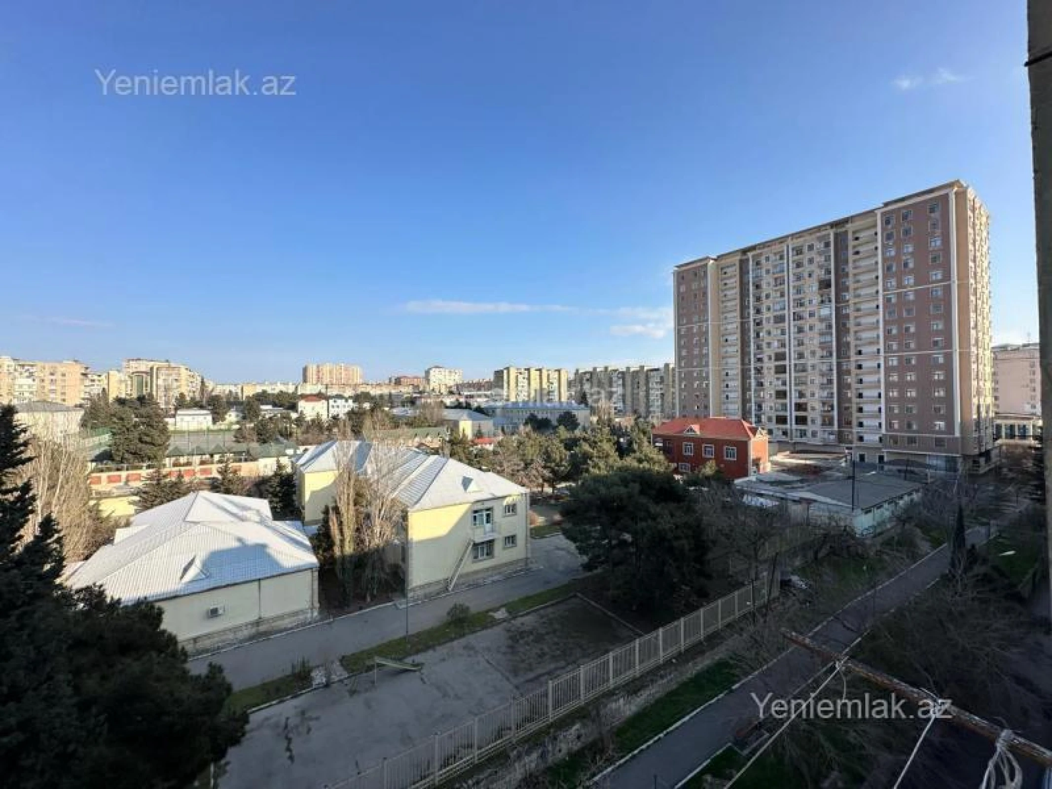 Satılır 2 otaqlı köhnə tikili 60 m²