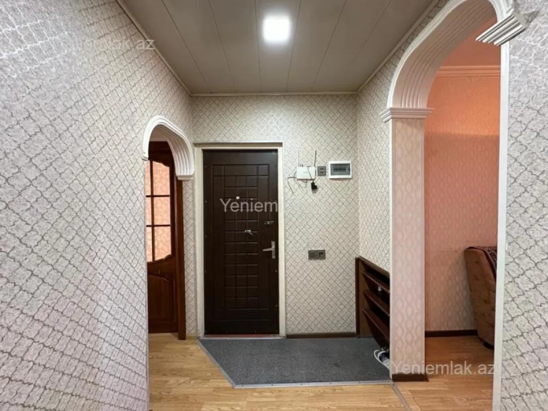 Satılır 2 otaqlı köhnə tikili 60 m²