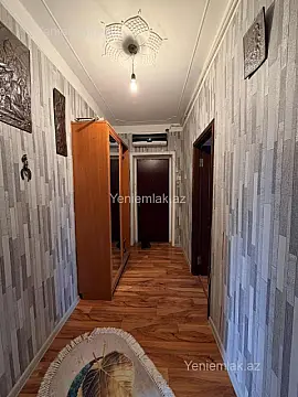 Satılır 3 otaqlı köhnə tikili 75 m²
