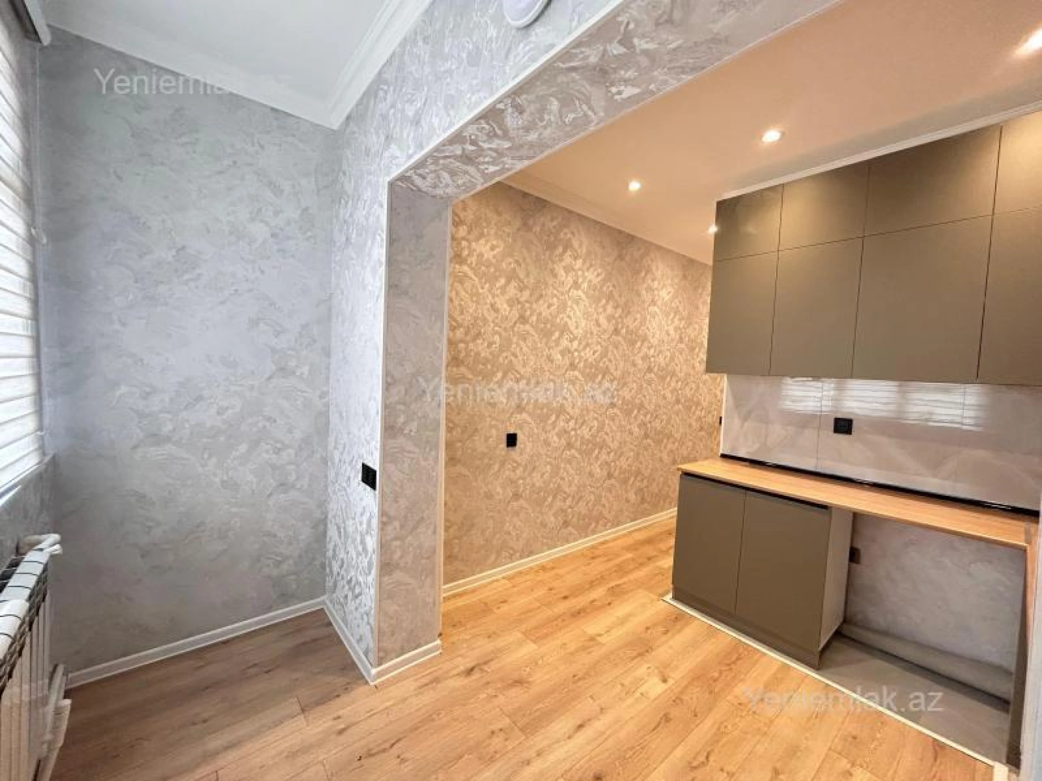 Satılır 3 otaqlı köhnə tikili 80 m²