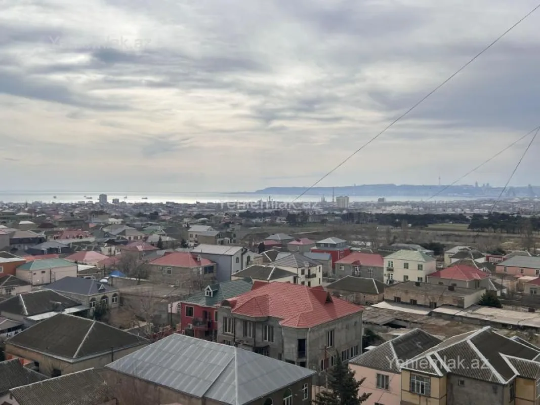 Satılır 3 otaqlı köhnə tikili 80 m²