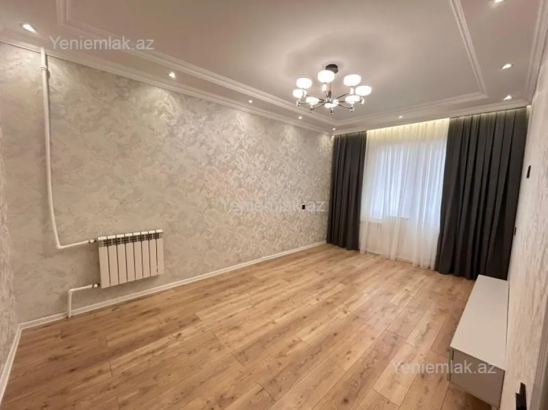 Satılır 3 otaqlı köhnə tikili 80 m²