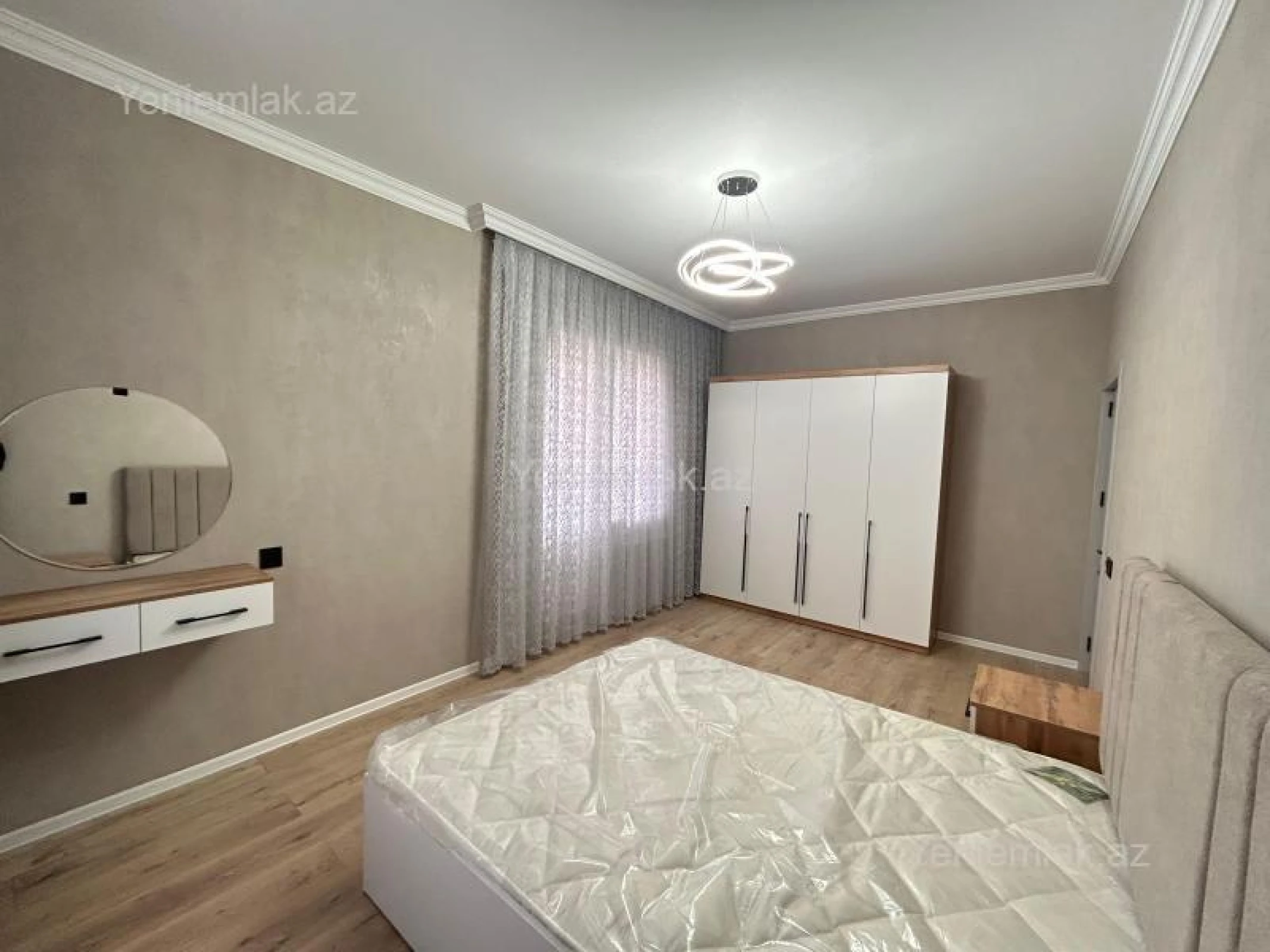 Satılır 3 otaqlı köhnə tikili 80 m²