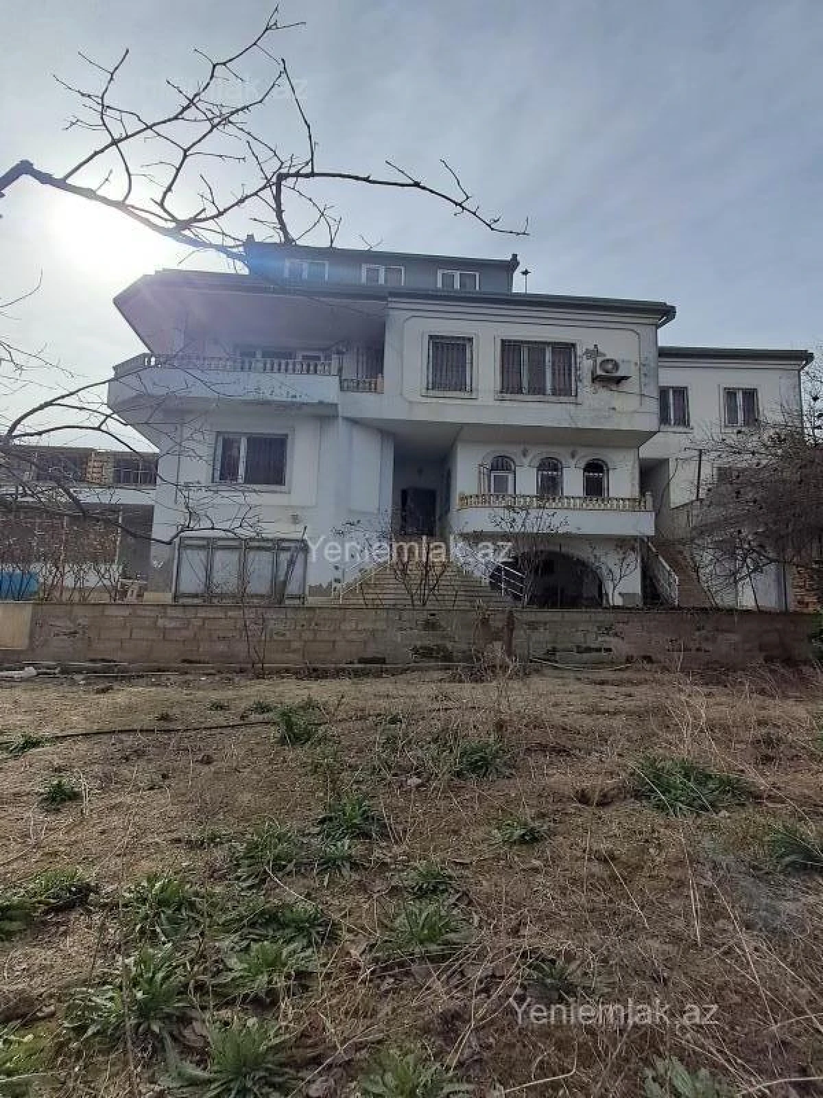 Satılır 6 otaqlı həyət evi 300 m²