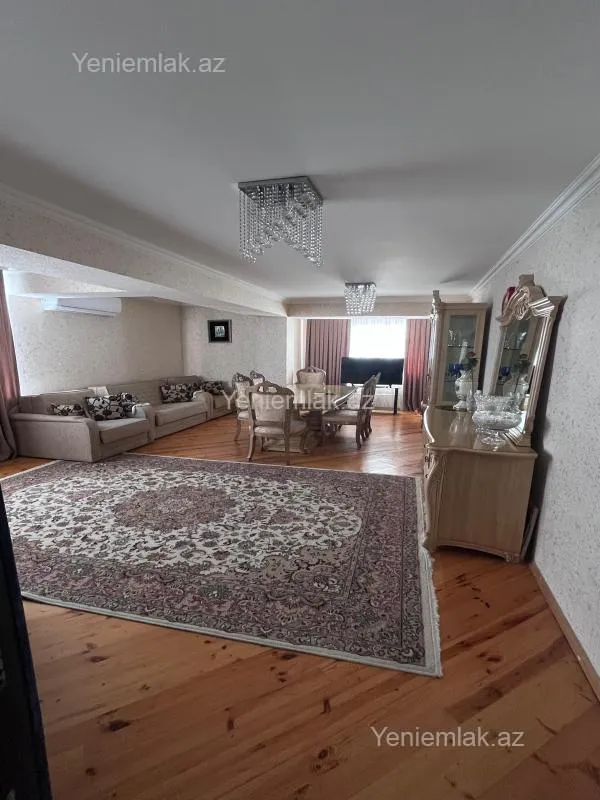 Satılır 3 otaqlı yeni tikili 142 m²