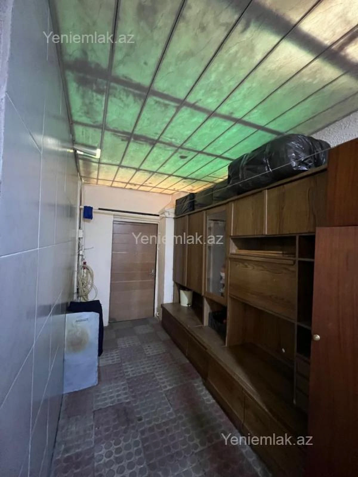 Satılır 3 otaqlı köhnə tikili 70 m²