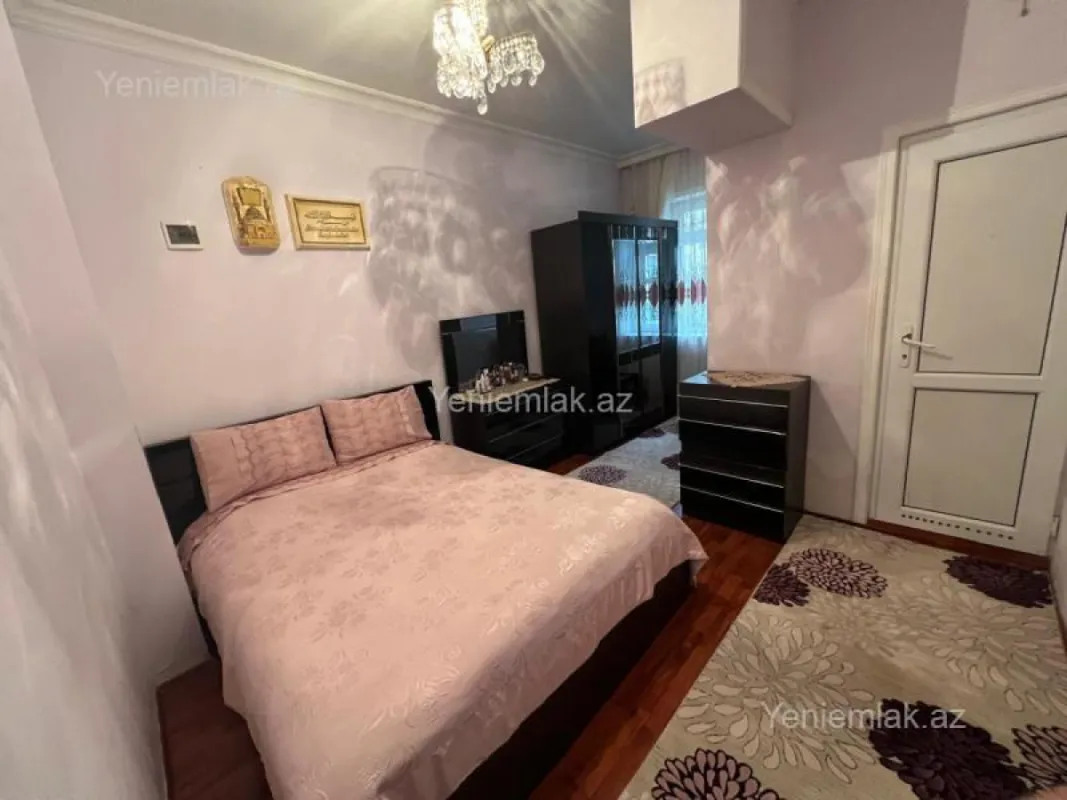 Satılır 3 otaqlı köhnə tikili 70 m²