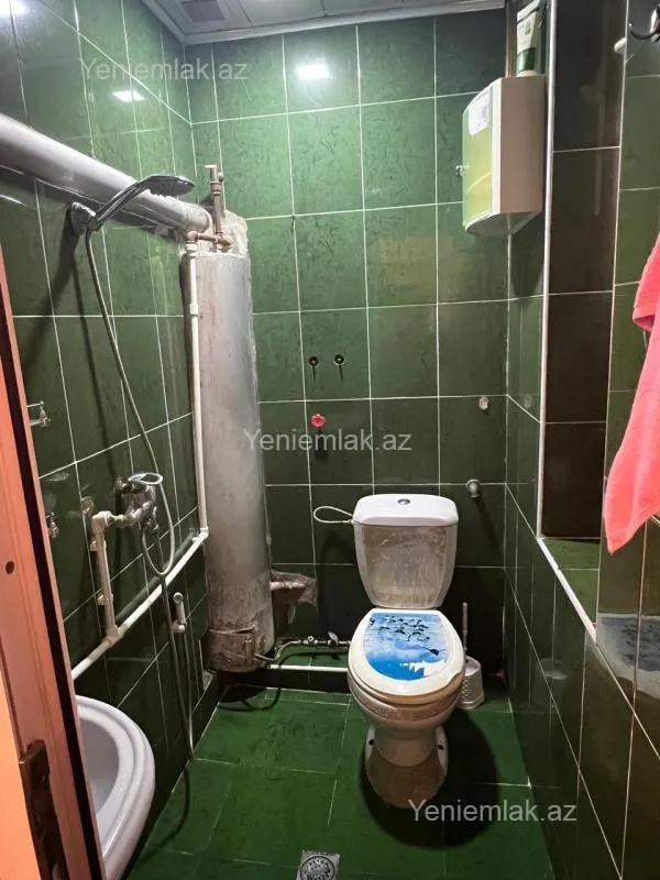 Satılır 3 otaqlı köhnə tikili 70 m²