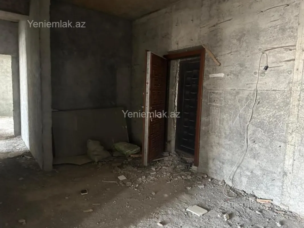 Satılır 3 otaqlı yeni tikili 133 m²