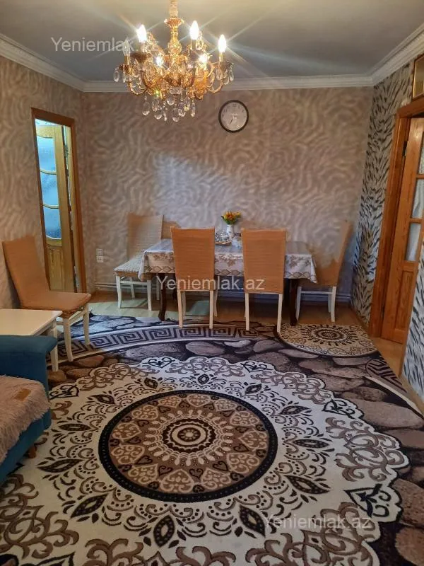 Satılır 2 otaqlı köhnə tikili 55 m²