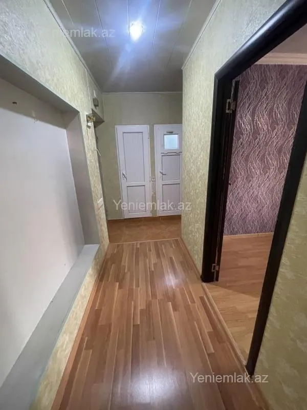Satılır 2 otaqlı köhnə tikili 56 m²