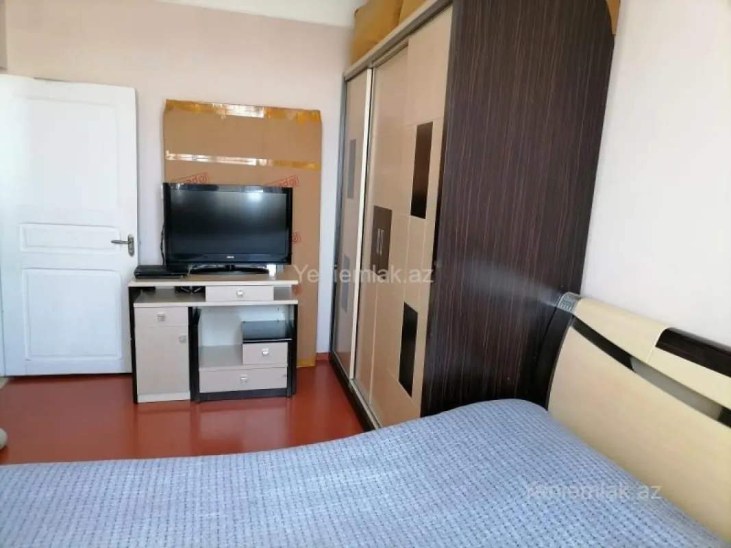 Satılır 3 otaqlı köhnə tikili 60 m²