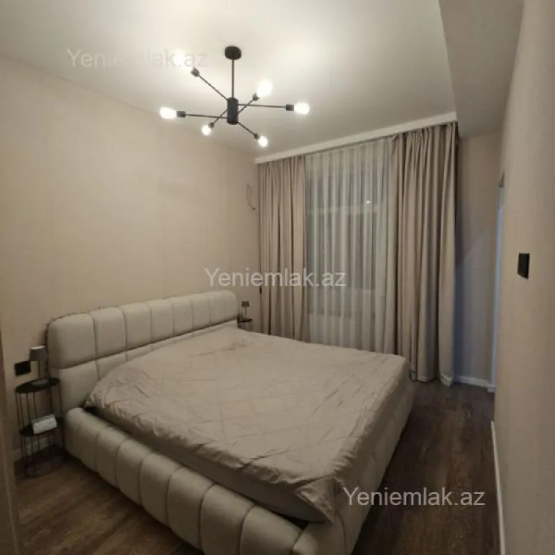 Satılır 3 otaqlı yeni tikili 105 m²