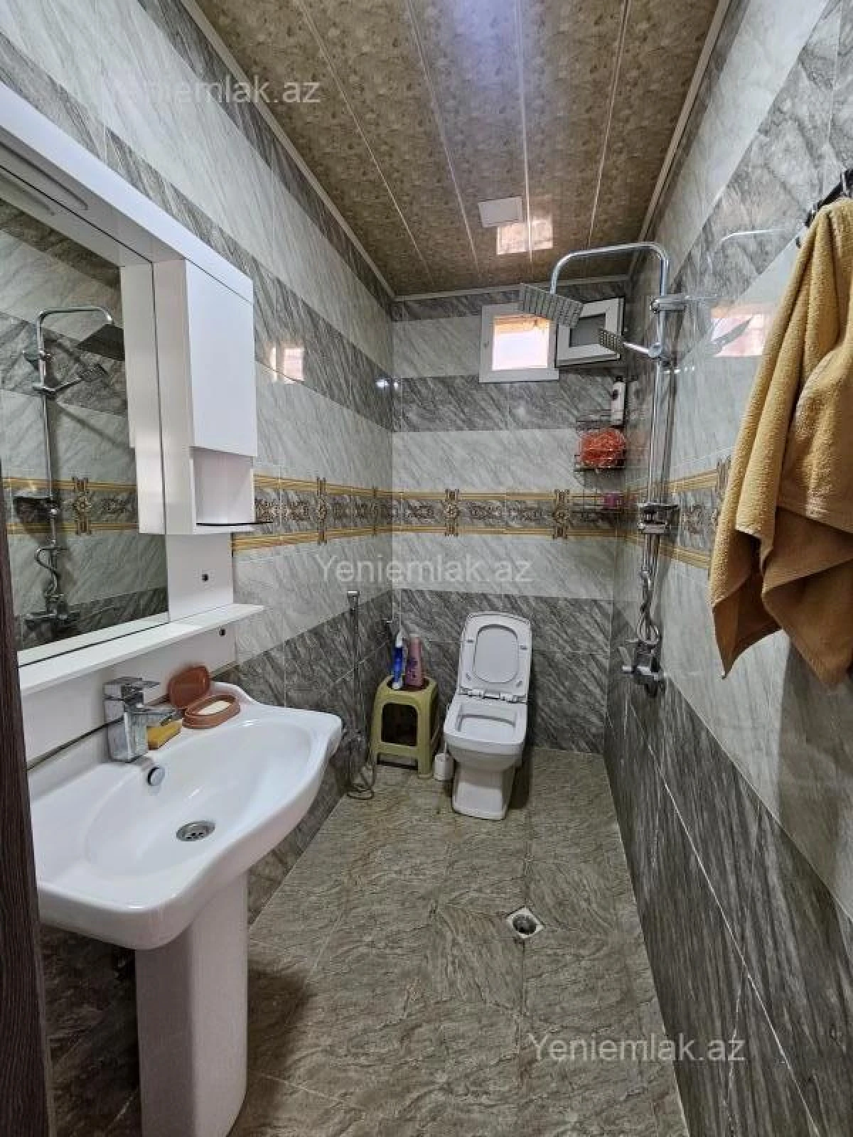 Satılır 4 otaqlı həyət evi 132 m²