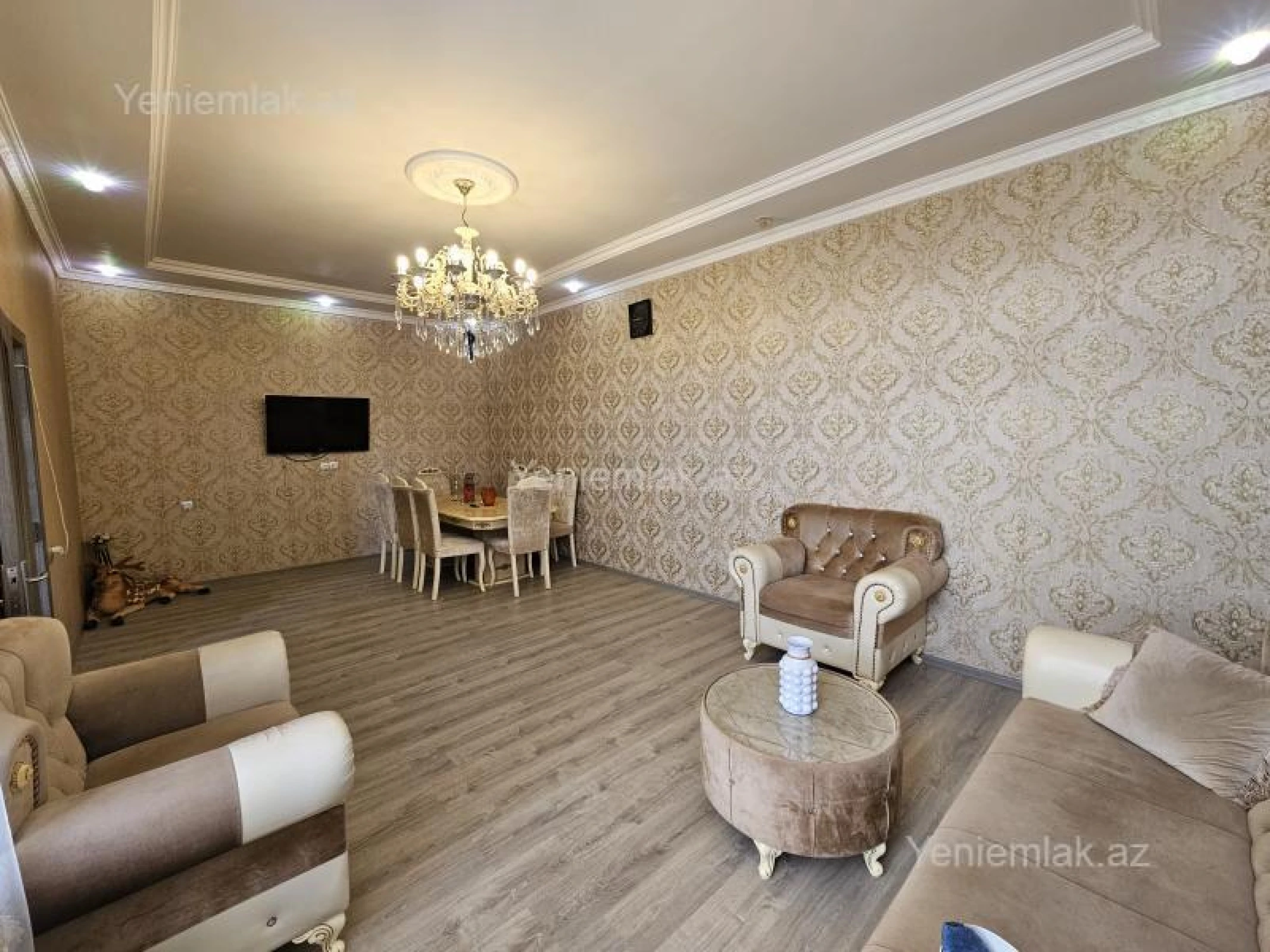 Satılır 4 otaqlı həyət evi 132 m²