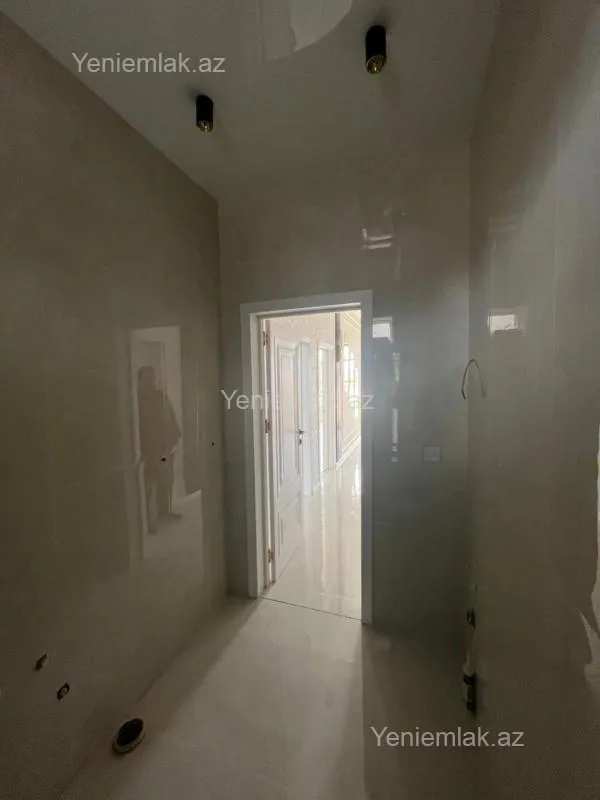 Satılır 4 otaqlı həyət evi 140 m²