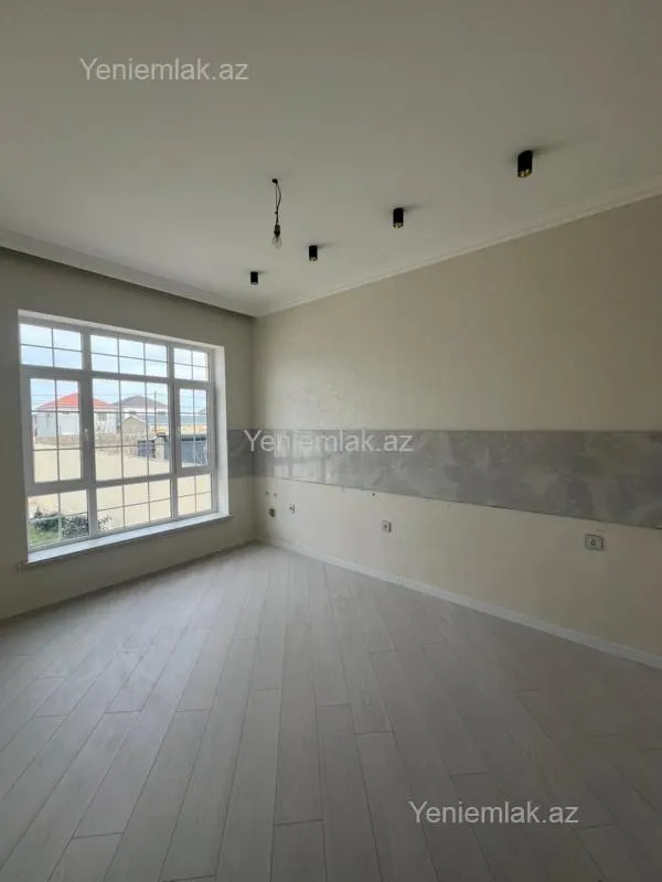 Satılır 4 otaqlı həyət evi 140 m²