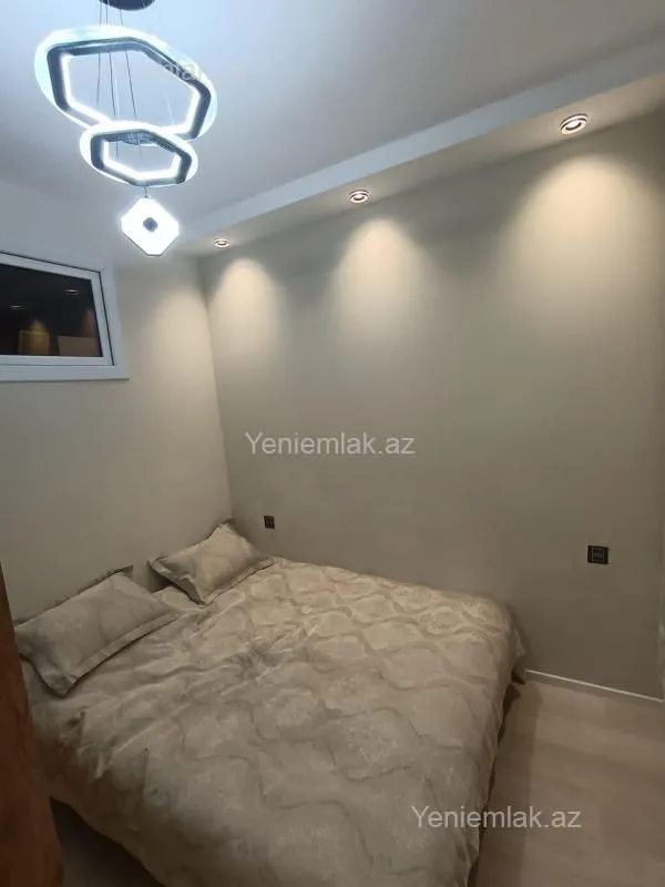 Satılır 3 otaqlı yeni tikili 65 m²
