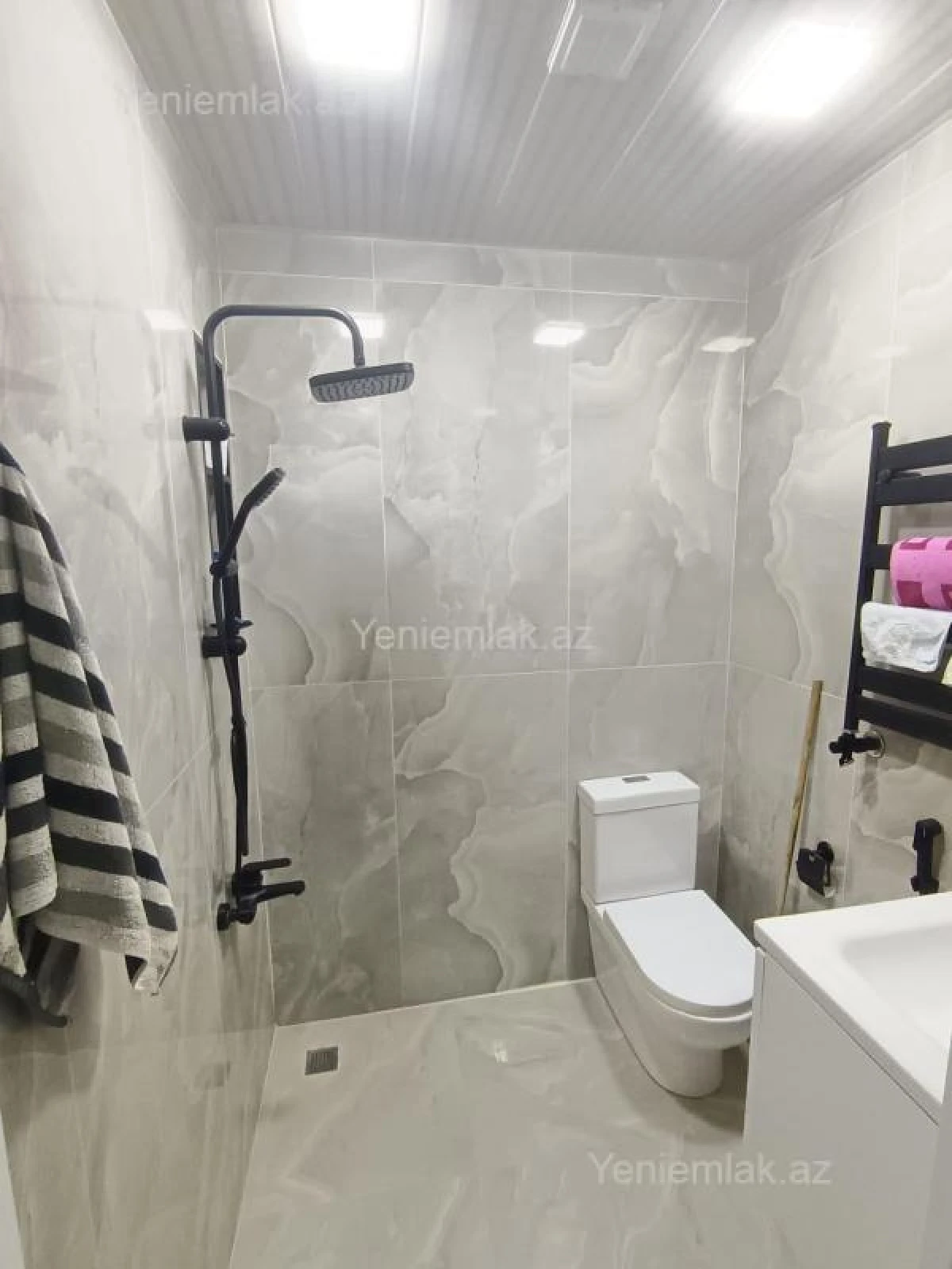 Satılır 3 otaqlı yeni tikili 65 m²