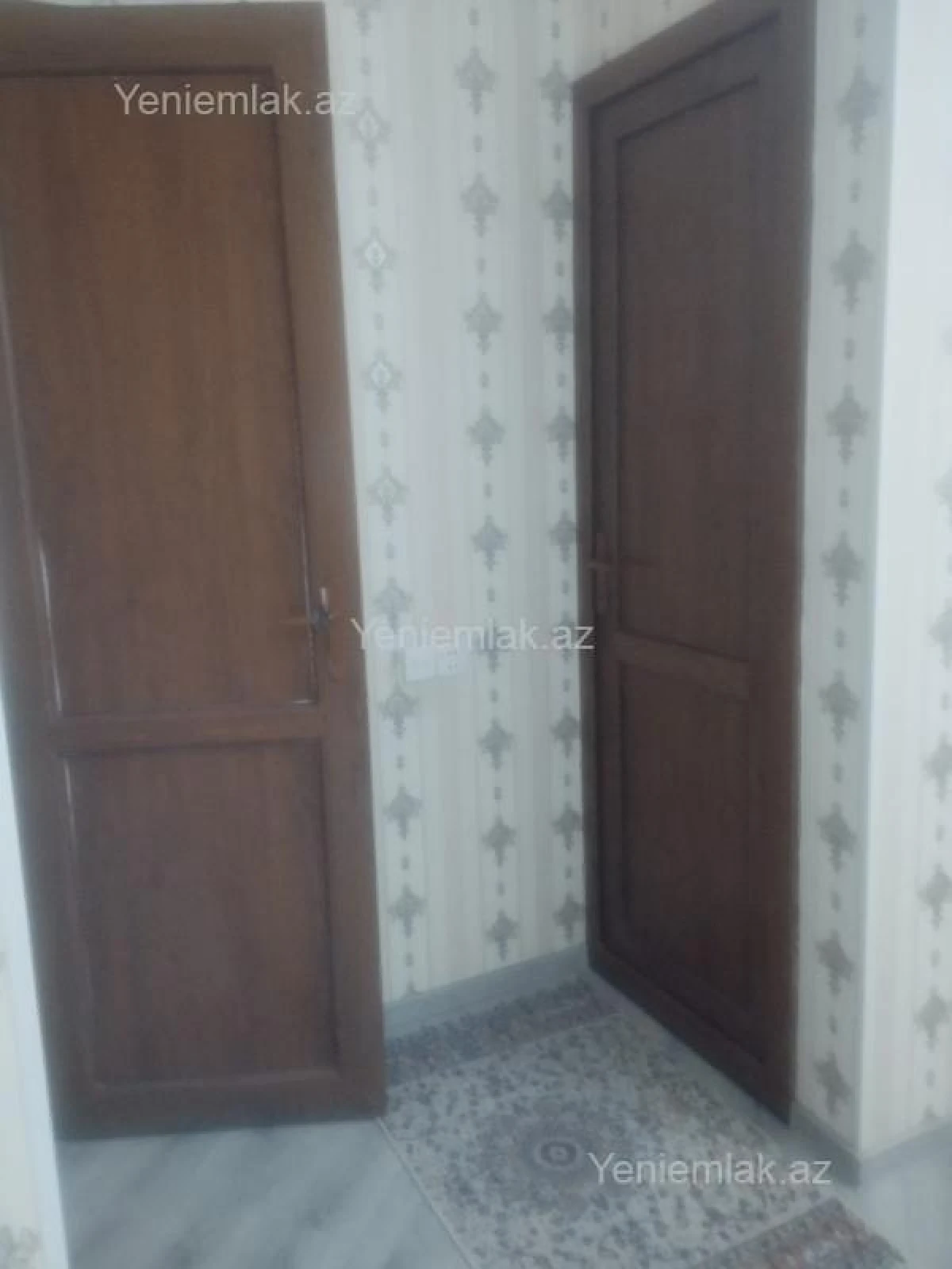 Satılır 5 otaqlı həyət evi 180 m²