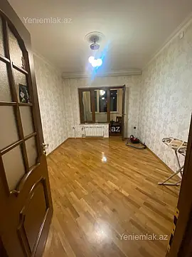 Satılır 3 otaqlı köhnə tikili 90 m²