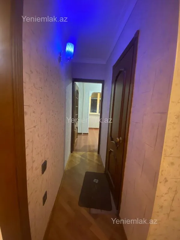 Satılır 3 otaqlı köhnə tikili 90 m²