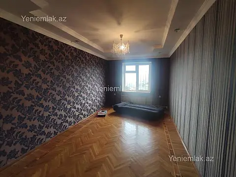 Satılır 5 otaqlı köhnə tikili 120 m²