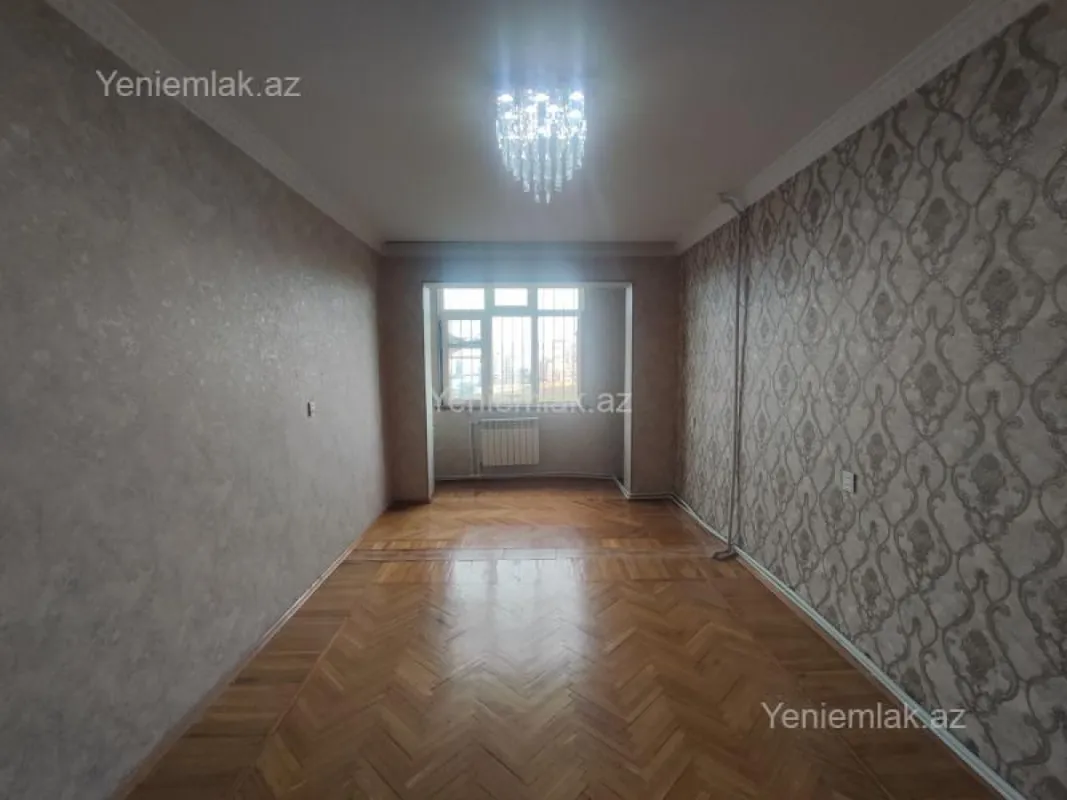 Satılır 5 otaqlı köhnə tikili 120 m²