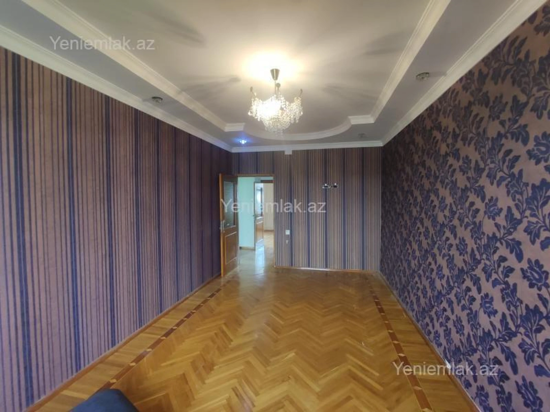 Satılır 5 otaqlı köhnə tikili 120 m²