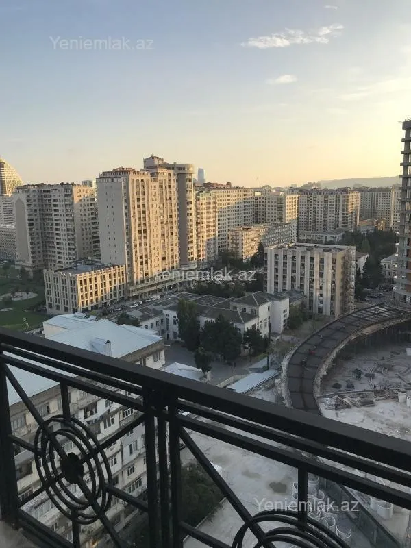 Satılır 2 otaqlı yeni tikili 60 m²