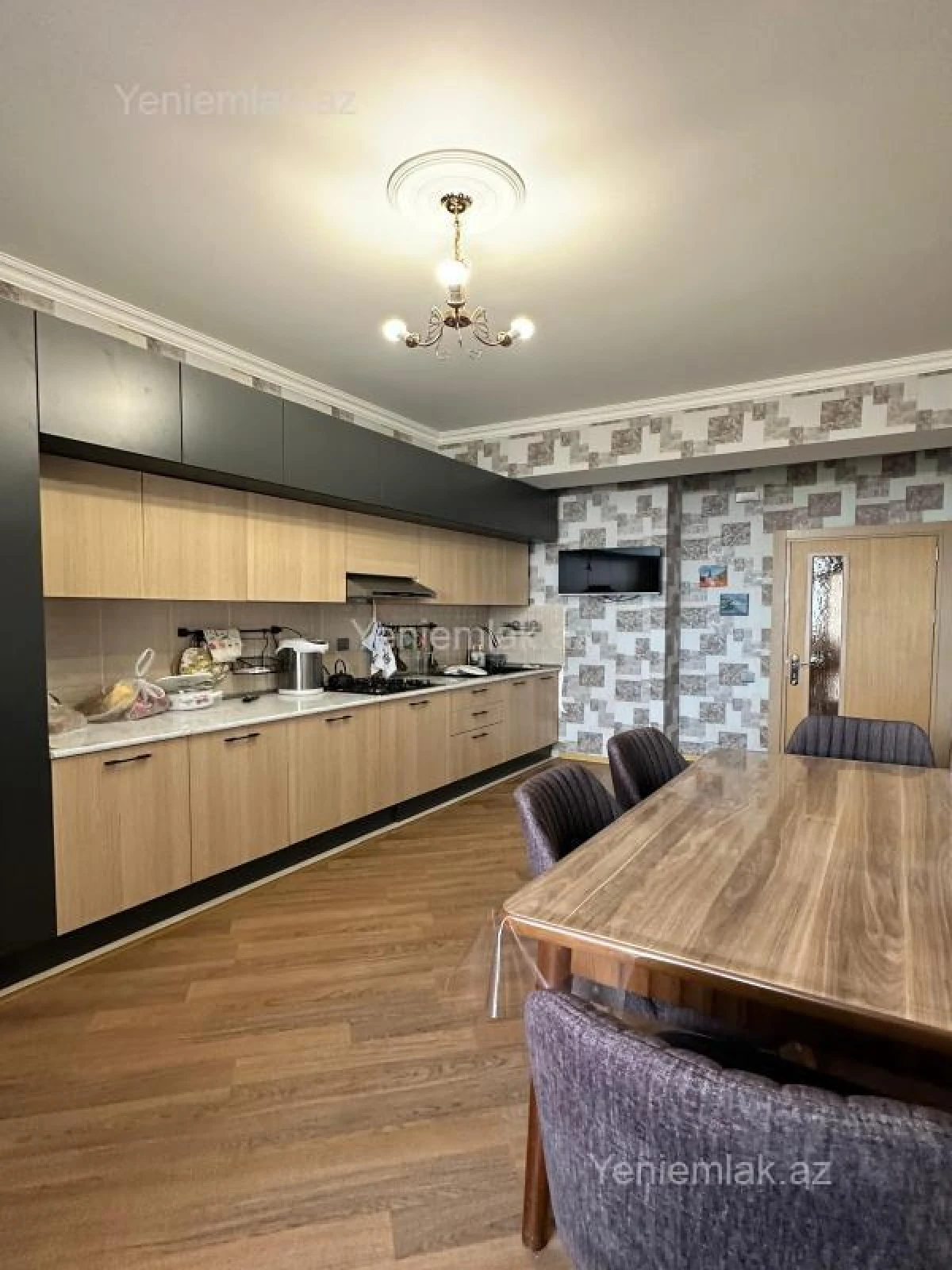 Satılır 2 otaqlı yeni tikili 104 m²