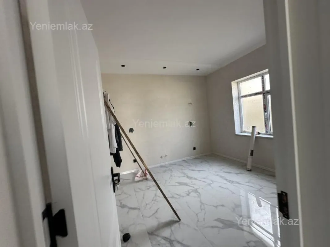 Satılır 4 otaqlı həyət evi 130 m²