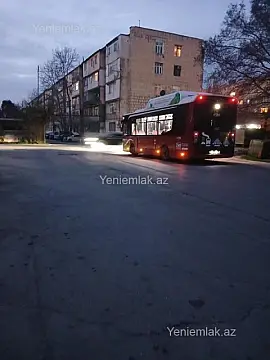 Satılır 3 otaqlı köhnə tikili 70 m²