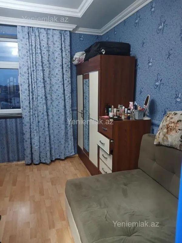 Satılır 3 otaqlı köhnə tikili 70 m²